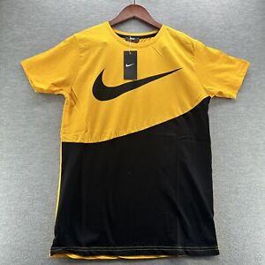 Men's Yellow & Black Short Sleeve Shirt w/ Logo Size Large (A34)