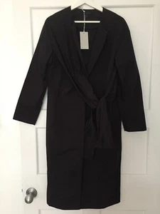 Schwarzer Regenmantel mit Knotenverschluss von COS 36 UK 10 neu mit Etikett - Bild 1 von 5