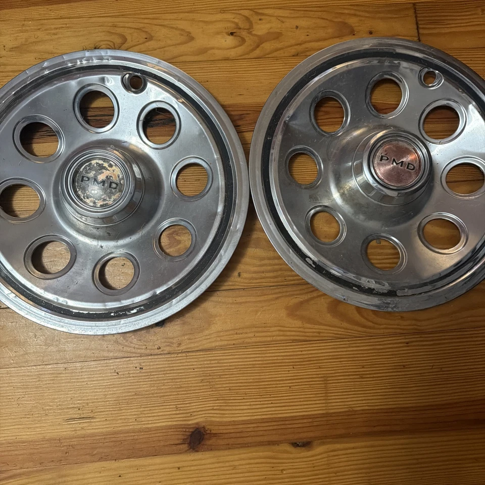 CUBIERTA DE 2 RUEDAS 1968 PONTIAC TEMPEST 68 FIREBIRD TAPACUBOS 14" USADO Foto 1 de 3