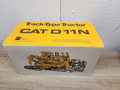 NIB Conrad 2852.1 CATERPILLAR D11N Track Dozer w/ Adjustable Ripper  1:50 Boxed - Image 1 of 4