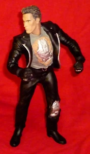 Arnold Schwarzenegger as TERMINATOR T2 11" used Action Figure 1992 Carolco - Picture 1 of 4