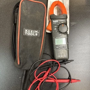 Klein Tools - CL110 400A Clamp Meter with Carrying Case. In Great Shape. - Picture 1 of 6