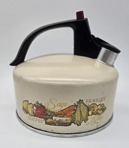 Regal Spices Whistling Tea Kettle Aluminum  2.5 Qt Retro Vintage. Shows Wear - Picture 1 of 8