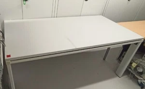 Office-Tisch - Bild 1 von 1