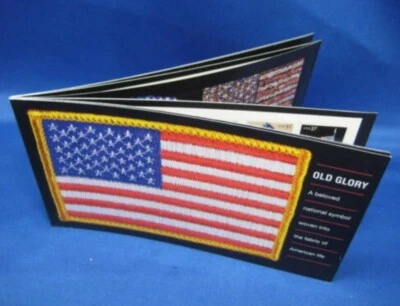 2003 US Complete Booklet BK294 Old Glory! 2 Panes 3870b American Flags BV $29.50 - Image 1 of 4