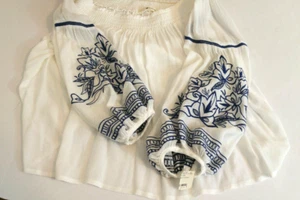 The Impeccable Pig Crop Top White With Blue Embroidery Cottagecore Size X-Small - Picture 1 of 12