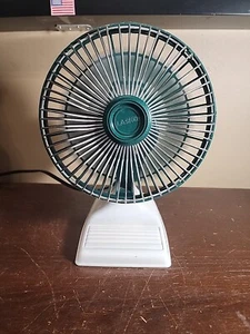 Lasko 6 Zoll Personal 2 Geschwindigkeiten Lüfter - Cool Forest Green Vintage getestet funktioniert super - Bild 1 von 8