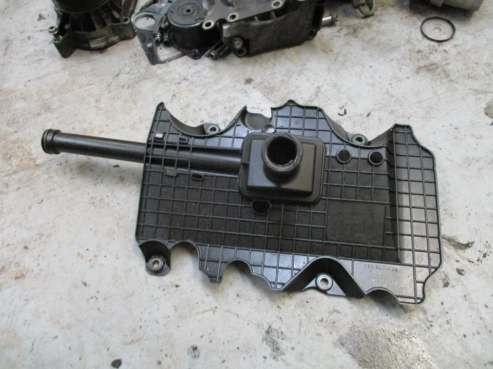 09-11 BMW 335d tracción trasera bomba aceite pickup 11137793072 Foto 1 de 4