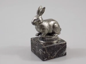 Antigua escultura vintage de conejo sobre base de mármol metal plateado figura 20.JHD - Imagen 1 de 10