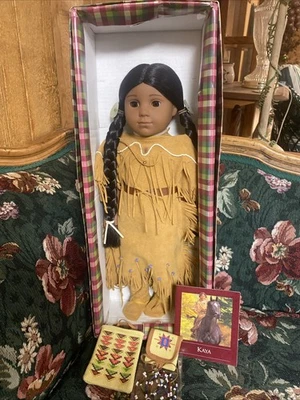 NUEVA Muñeca Kaya Indígena American Girl 2002 Original Con Vestido Meet y Más Foto 1 de 4
