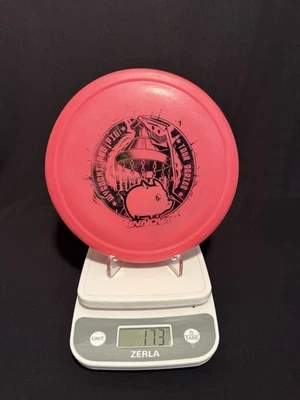 Innova Glow Pro Pig Putting Disc Ricky Wysocki 2019 Tour Series - Image 1 of 3