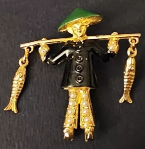 Vintage Oriental Asian Man with Hat & Fish Figural Brooch Pin. - Picture 1 of 1