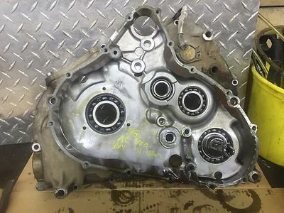 Arctic Cat 400 1998 4x4 manual lado izquierdo caja del motor media cubierta de manivela Foto 1 de 4