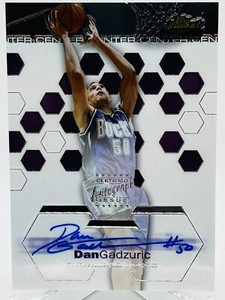 2003 Topps Finest Rookie Auto - Dan Gadzuric RC 429/999 Milwaukee Bucks UCLA