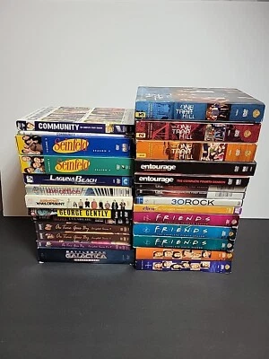 Lot of 25 TV Show Season DVDs – Friends, Seinfeld + more. Great Gift  See Photos Foto 1 de 3