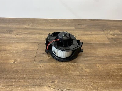 Двигатель вентилятора ОВК 2005-2011 Audi A6 S6 R8 4F0-820-020-A от оригинального производителя *поврежден* - Изображение 1 из 4