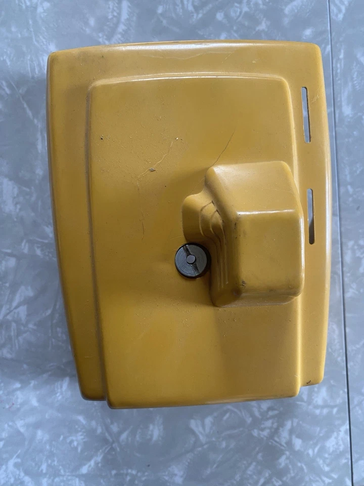 Motosierra Partner 505 34 09 29 cubierta filtro aire usada Foto 1 de 4