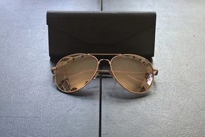 White House Black Market Damen Avatar Silber Sonnenbrille mit Etui - Bild 1 von 5