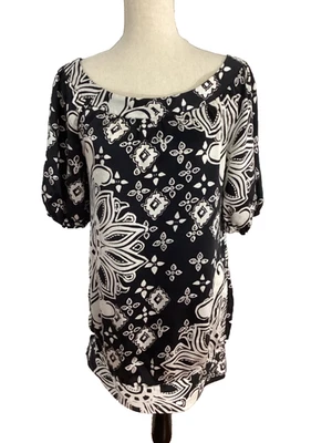 MINIVESTIDO TÚNICA CAMBIO SEDA WHITE HOUSE BLACK MARKET S NEGRO BLANCO FLORAL Foto 1 de 4