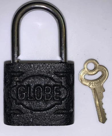 Antique!! Black Iron Globe Strong Working Lock with Key!! Great condition! Cover