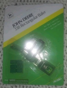 ERTL John Deere 338 Rectangular Baler Implement 1:64 NIB - Picture 1 of 2