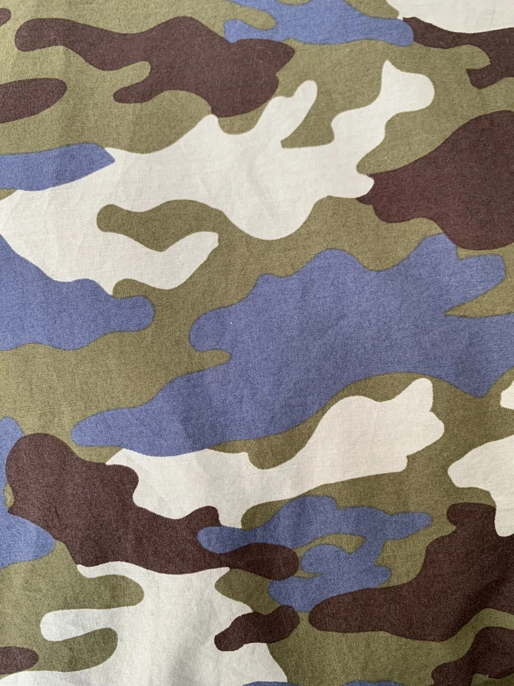 Pottery Barn Niños Verde Azul Marrón y Blanco CAMUFLAJE Doble EDREDÓN + FUNDA Camuflaje Usado en Excelente Condición Foto 1 de 4