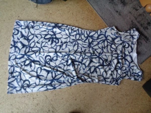 Kleid/Etuikleid Gr. 40 blau-weiß von Alba Moda - Bild 1 von 18