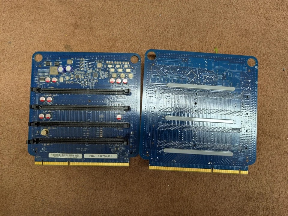 LOTE 2 tarjetas de placa vertical de memoria Apple Mac Pro 630-7667 PBA D37706-501 820-1981-A Foto 1 de 1