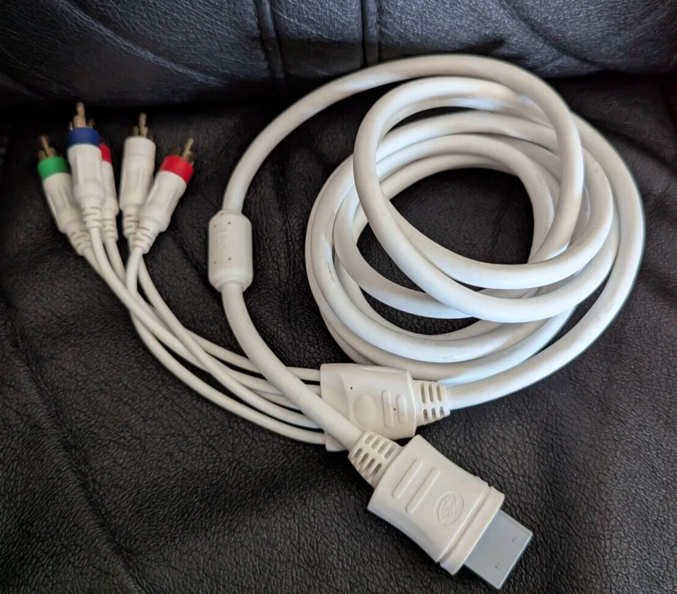 Mad Catz HD Component Cable For Wii and Wii U White Tested, Pre-Owned - Image 1 of 1