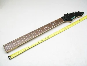 Stagg Z600 22 Fret Guitar Neck with Tuners Locking Nut and Star Inlays Lot 82284 - Imagen 1 de 7