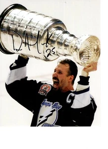 FOTO 8X10 FIRMADA POR DAVE ANDREYCHUK TAMPA BAY LIGHTING CON CERTIFICADO DE AUTENTICIDAD - Imagen 1 de 1