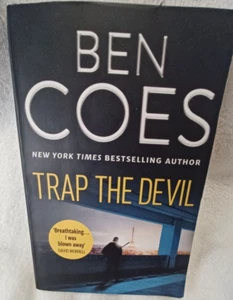 Ein Dewey Andreas Roman Ser.: Trap the Devil von Ben Coes (2017, Bibliothek... - Bild 1 von 1