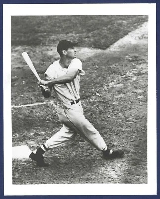 Ted Williams Boston Red Sox HOF Baseball Player 8 x 10 Photo - Image 1 of 2
