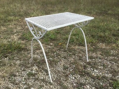 Vintage MCM patio side table midcentury modern furniture Foto 1 de 4