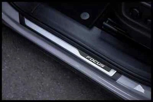 Fit For Ford Focus Door Sill Trim Plate Covers Scratch Guard Chrome/Carbon 4 pcs - Imagen 1 de 4