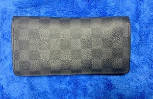 Authentic Louis Vuitton Brazza Black Damier Graphite Canvas Wallet - Picture 1 of 5