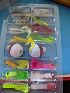 Plano Minis Magnum Tackle Box Vintage & Package of Brand New Lures - Picture 1 of 4