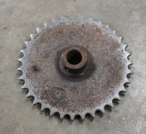 24" SPIRIT CRAFTSMAN 2 STAGE DRIVE SPROCKET 583012MA - BIN 44 - Picture 1 of 2