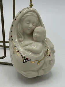 Lenox -Mother Mary Baby Jesus Ornament -Christmas -ivory 2005-used - Picture 1 of 8