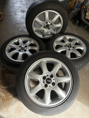 Mini cooper reifen komplett  - Bild 1 von 4