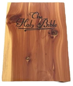 Holy Bible Memorable Edition in Wooden Cedar Box Protestant - Auto Workers 494 - Picture 1 of 13