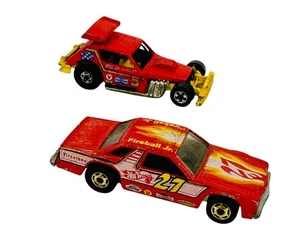 De colección Hot Wheels Frontrunnin' Fairmont & Greased Gremlin Die-Cast Red Racing - Imagen 1 de 9