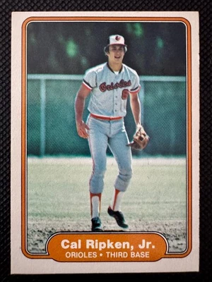 Fleer #176 Cal Ripken Jr 1982 novato (RC) - hermoso estado, esquinas afiladas de afeitar Foto 1 de 2