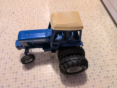 Tractor Ford TW-15 escala 1/12 vintage camión de juguete tractor azul Foto 1 de 4