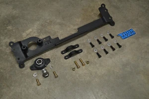IRONMAN4X4FAB - JEEP GRAND CHEROKEE ZJ STEERING BOX BRACE & SECTOR SHAFT SUPPORT - Picture 1 of 3