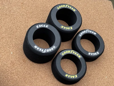 Tamiya Reifenaufkleber. Goodyear und Dunlop Reifenaufkleber. 1:10 RC Auto Aufkleber - Bild 1 von 4