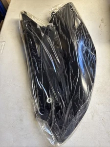 New Kawasaki OEM COVER-SIDE,RH #36001-0153-27H - Picture 1 of 5