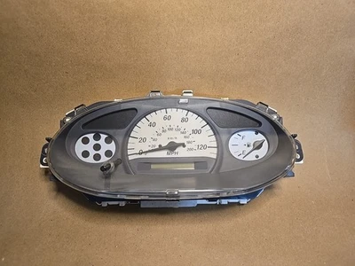 Grupo de velocímetro Toyota Echo 2000-2002 MPH 256 k millas 83800-52350 Foto 1 de 4