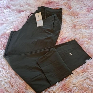 Sweaty Betty Lightweight Explorer Trouser Dark Forest Green Size L BNWT - Picture 1 of 17