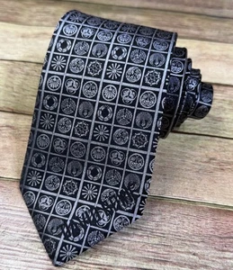 Cravatta David Bowie Live In Japan in seta argento nero 59,5" - Foto 1 di 4